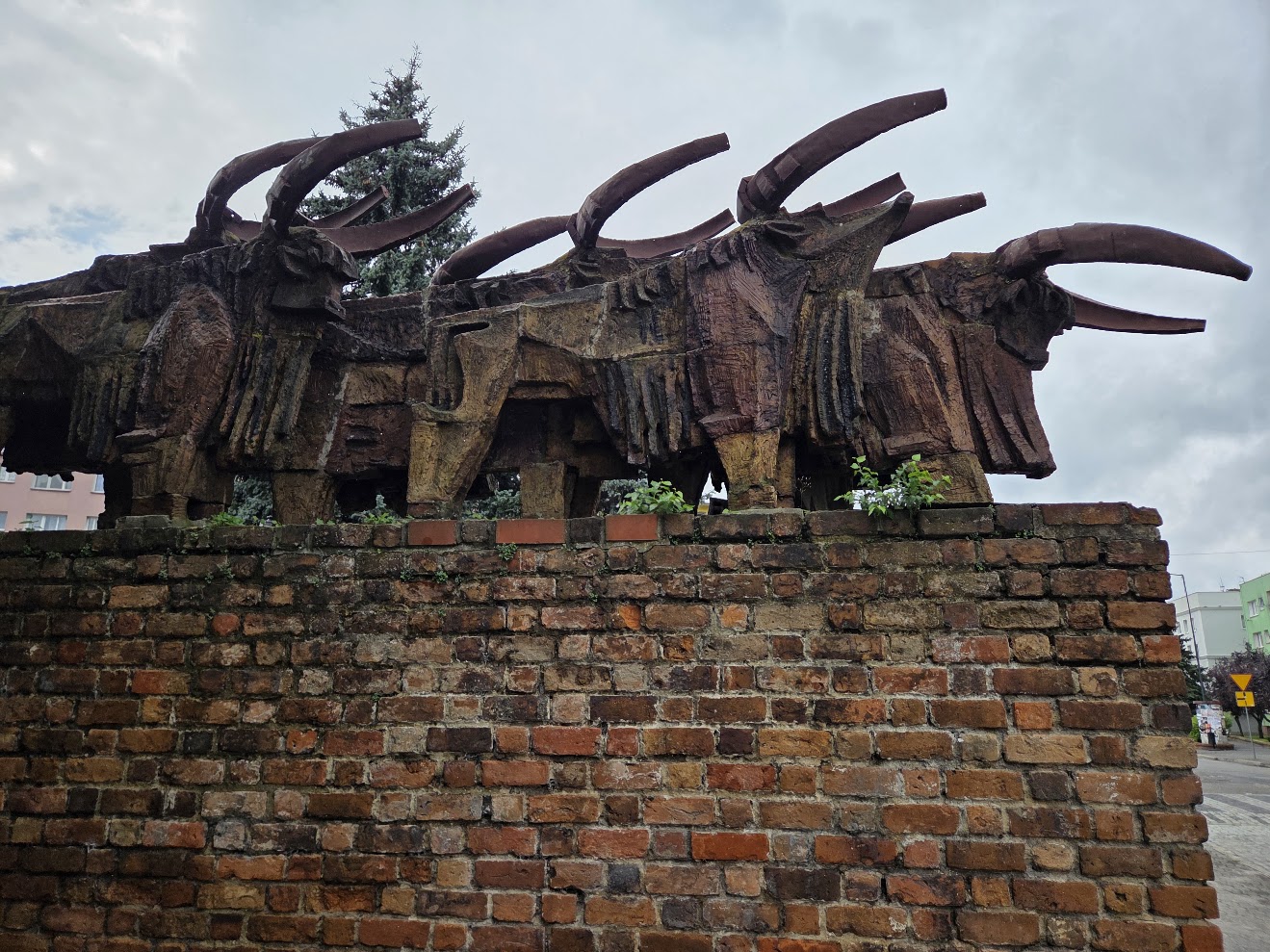 Wołowskie Woły – rzeźba